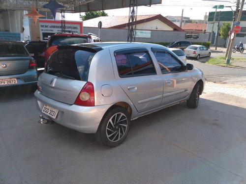 Imagem 3 de 7 de Clio Hatch Privilegi 1.6 2007