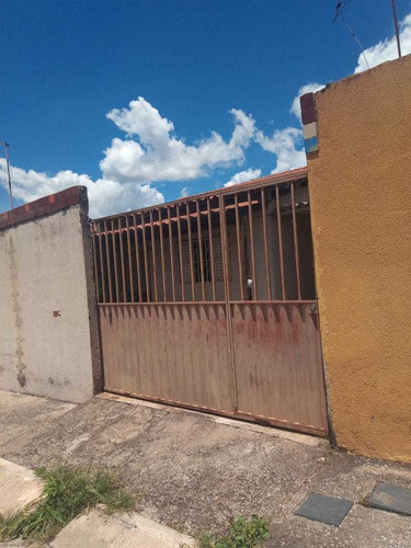 Vd Ágil Em Condomínio Prox A Taguatur - Aguas Lindas De Goiá