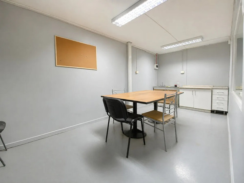 Bodega Industrial Con Oficinas 560 M2 Quilicura