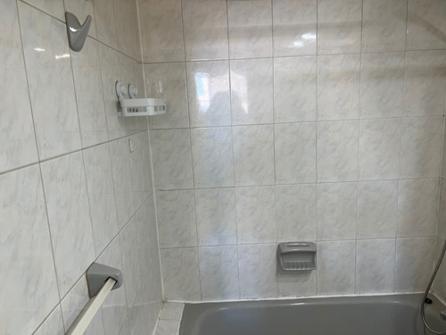 Vendo En Freire 1458, Excelente Depto 1 Dorm, Estac. Y Bodeg