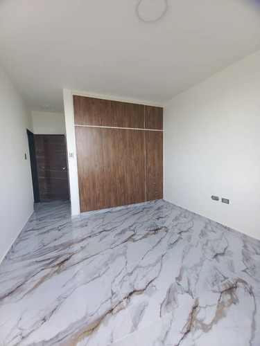 Imagen 6 de 20 de Venta De Apartamento En Buenaventura. Adlz
