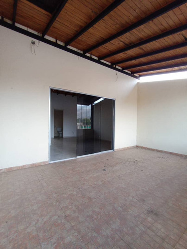 Venta De Townhouse Conj Resd Rusticana Country Naguanagua 04-23