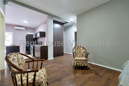 LG Vendo Casa - Terreno Grande En La Urb. Los Naranjos De Las Mercedes, Zonificación Hasta 5 Pisos.