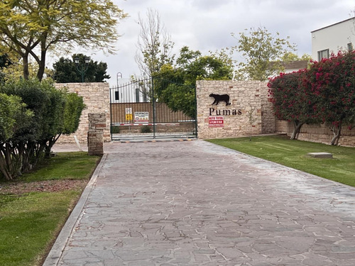 Terreno En Venta En Las Villas