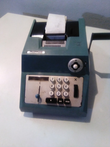 Imagen 3 de 3 de Calculadora Manual Marca Olivetti