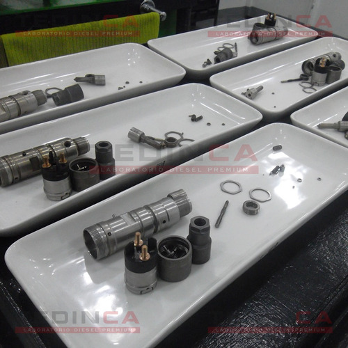 Imagen 4 de 9 de Inyectores Ford Cargo 4432 4532 2632 Cummins Isc