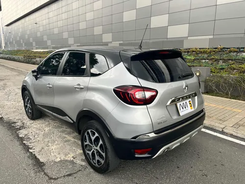 Renault Captur 2.0 Intens Automática