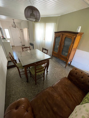 Casa En Venta En Arrecifes Con Patio