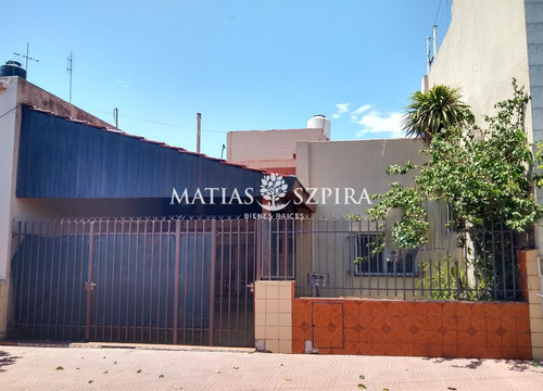 Venta De Casa De Tres Amb. En Villa Madero, La Matanza.