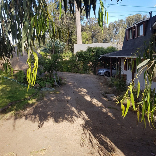 Arriendo Por Noche Acogedora Casa, Con Excelente Ubicación.