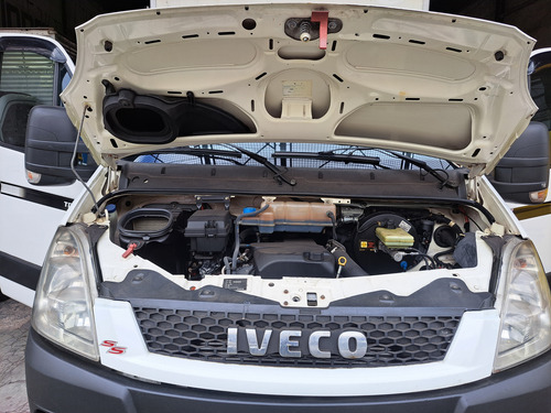 Iveco Daily 35s14 Ano 17 Bau . Unico Dono .