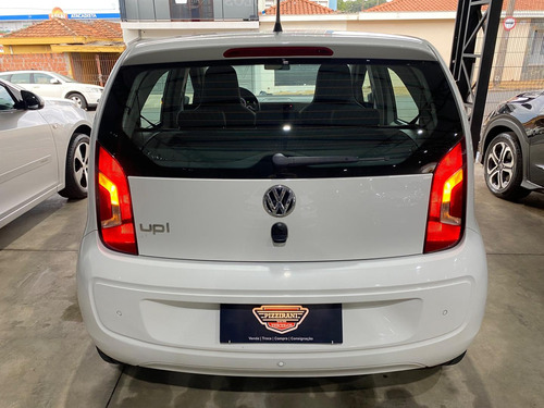 Volkswagen Up! Move 1.0 Total Flex 12v 5p
