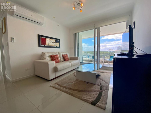 Imagen 2 de 30 de Apartamento En Venta Y Alquiler 2 Dormitorios Wind Tower - Punta Del Este Brava