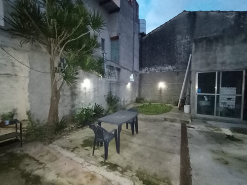 Venta Casa 3 Ambientes En Lote Propio Excelente Estado