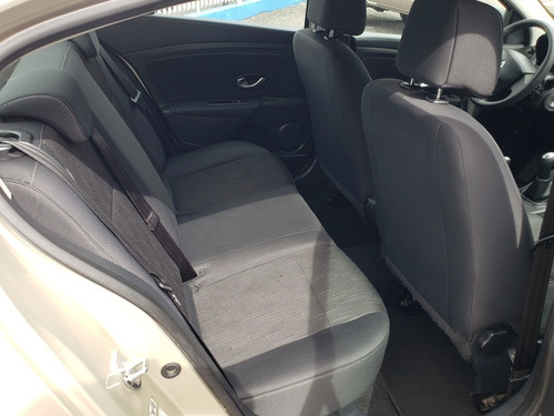 Renault Fluence 1.6 Confort 110cv 2011