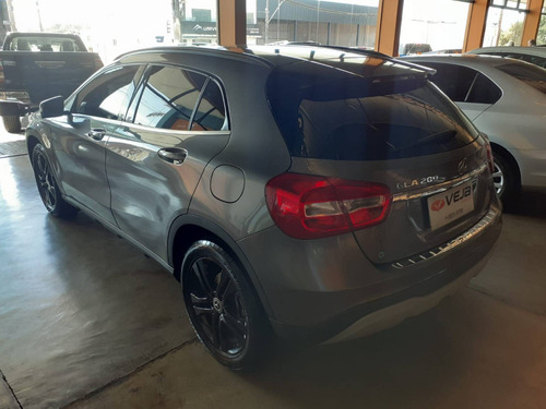 Imagem 4 de 8 de Mercedes-benz Gla 200 1.6 Cgi Flex Style 7g-dct
