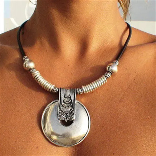Collar Choker Bohemio Retro De Cuero Y Aleación Ccb