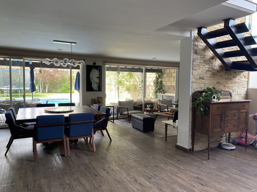 Casa En Venta En Huertas La Joya Queretaro, Con Alberca Y 4 Recamaras.