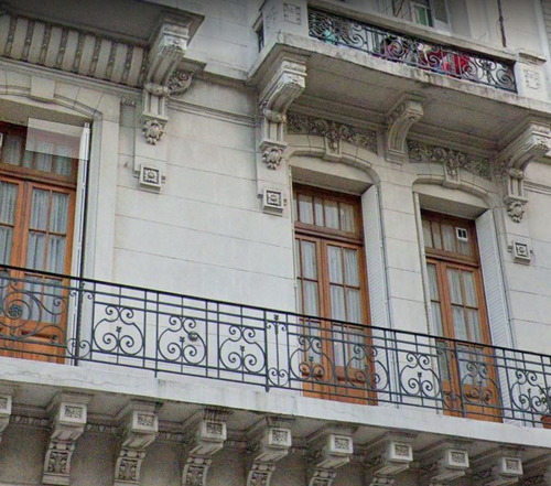 Monserrat Edificio Histórico 7amb Frente.