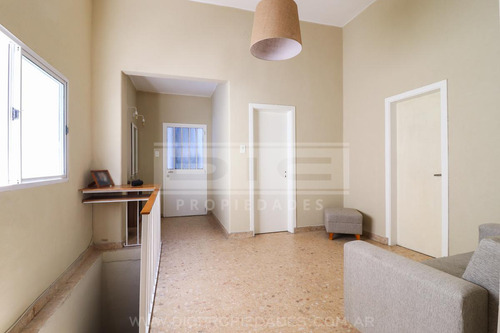 Inmejorable Inmueble Con Local Al Frente - San Isidro