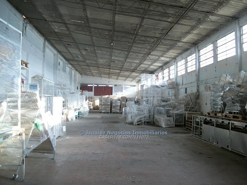 J.s Local Industrial Las Piedras