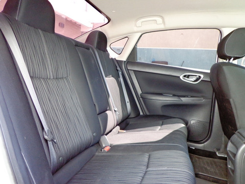 Imagen 8 de 10 de Nissan Sentra Sv 2017 4x2 Automático