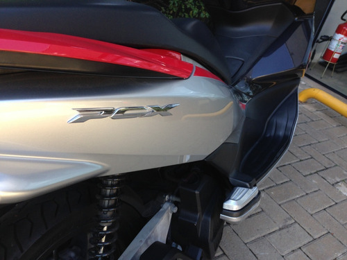 Imagem 9 de 15 de Honda Pcx 150 Sport 2018