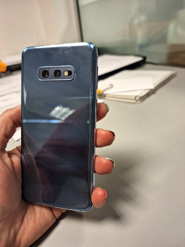 Celular Samsung S10e Celeste