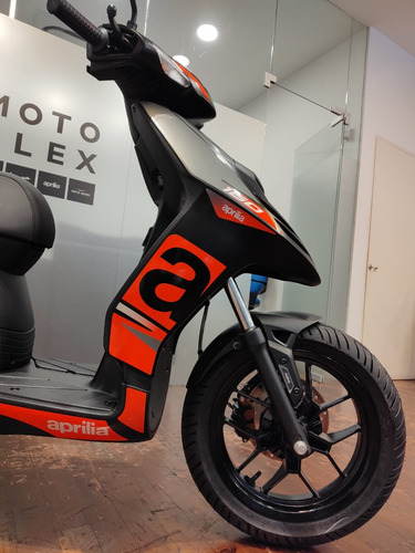 Scooter Aprilia Sr 160 Negro
