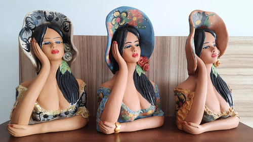 Imagem 6 de 7 de Namoradeira Mão No Queixo - Artesanato Alto Do Moura Caruaru