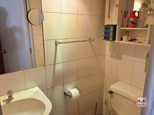 Casa En Venta En La Comuna De Maipú, 3 Dormitorios, 2 Baños.
