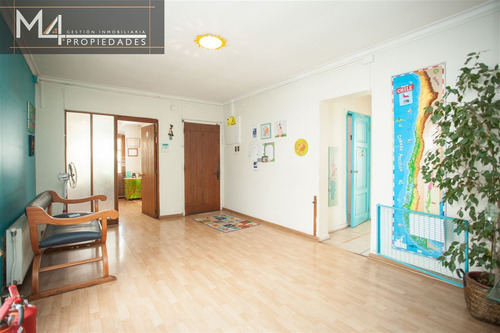 Casa En Tranquilo Barrio Con Excelentes Accesos 7dorm 4bañ
