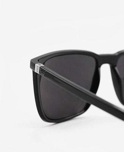 Lentes Anteojos De Sol Vulk Veille. Optica Paesani