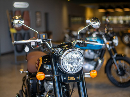 Imagen 9 de 25 de Royal Enfield Classic 350 Halcyon Black Reserva La Tuya Ya!