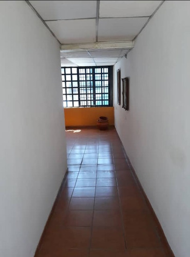 Imagen 4 de 12 de Casa Con Local Comercial En San Blas (a Una Cuadra De La Av. Lara)