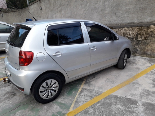 Volkswagen Fox 2014 1.0 12v Bluemotion Total Flex 5p