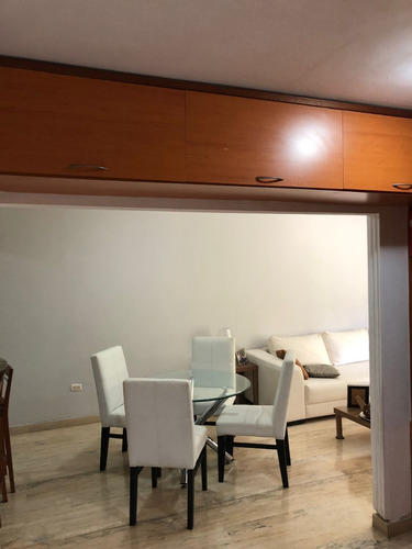 Imagen 8 de 16 de Angela Betancourt Vende Apartamento En San Diego Paso Real Lema-1088