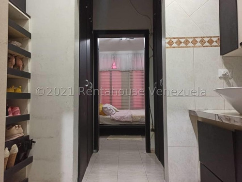Imagen 13 de 18 de Singular Y Destacada Casa En El Piñal El Limon Ljsa 22-13507