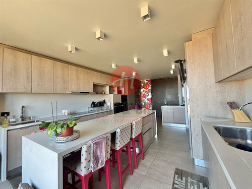 Departamento En Venta De 3 Dorm. En Temuco