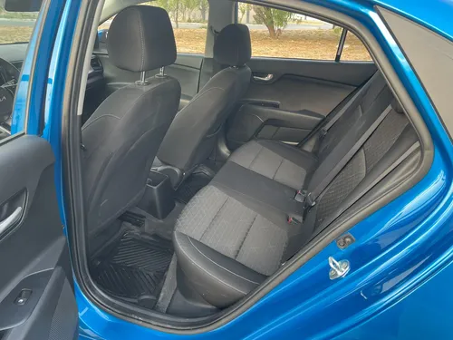 Kia Rio 1.6 L Sedan Mt