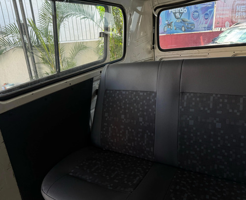 Volkswagen Kombi 1.4 MI STD 8V FLEX 4P MANUAL