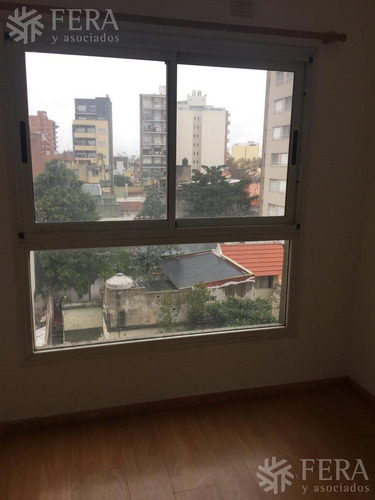 Imagen 12 de 13 de Venta De Departamento 2 Ambientes Con Cochera Cubierta En Lanús (26466)