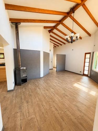 Exclusiva Parcela Con Casa Principal + Casa De Huéspedes
