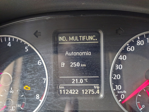 Imagen 8 de 12 de Volkswagen Fox 1.6 5 P Comfortline Pack L/10rojo