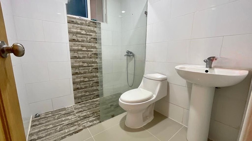 Imagen 6 de 11 de Apartamento En Venta En Don Honorio, Cercano A Carrefour Y Sectores Como Colinas De Los Rios, Colinas Del Seminario, Altos De Arroyo Hondo, Los Rios, Autopista Duarte, Santo Domingo