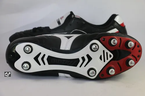 Chuteira mizuno morelia 8 travas discount