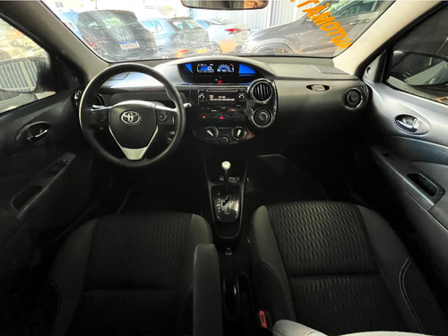 Toyota Etios 1.5 X PLUS SEDAN 16V FLEX 4P AUTOMÁTICO