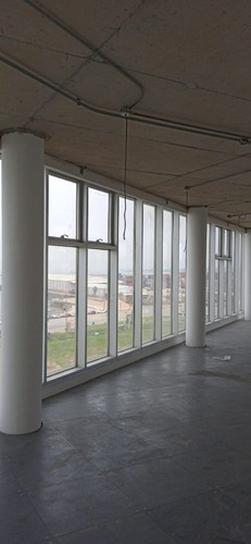 Local Comercial En Venta Ubicado En Ciudad Vieja