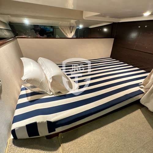 Lancha Real Top 38 Com 2x Mercruiser 320 Hp + Ar E Gerador