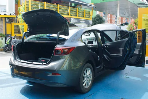 Mazda 3 2.0 Touring